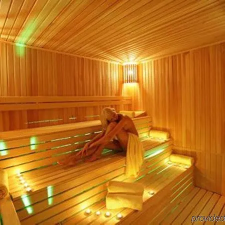 Grand Pearl & 5* Sidé